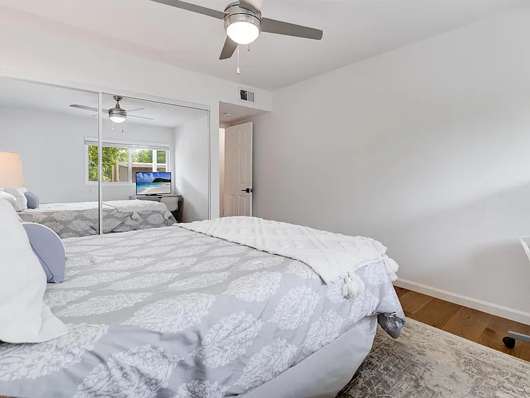 807 Highland Dr — Photo 25