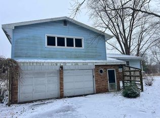 3133 River Dr, Rochester, IN 46975
