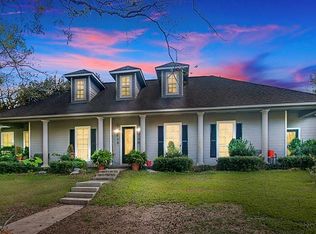 19911 Deer Run Rd, Damon, TX 77430