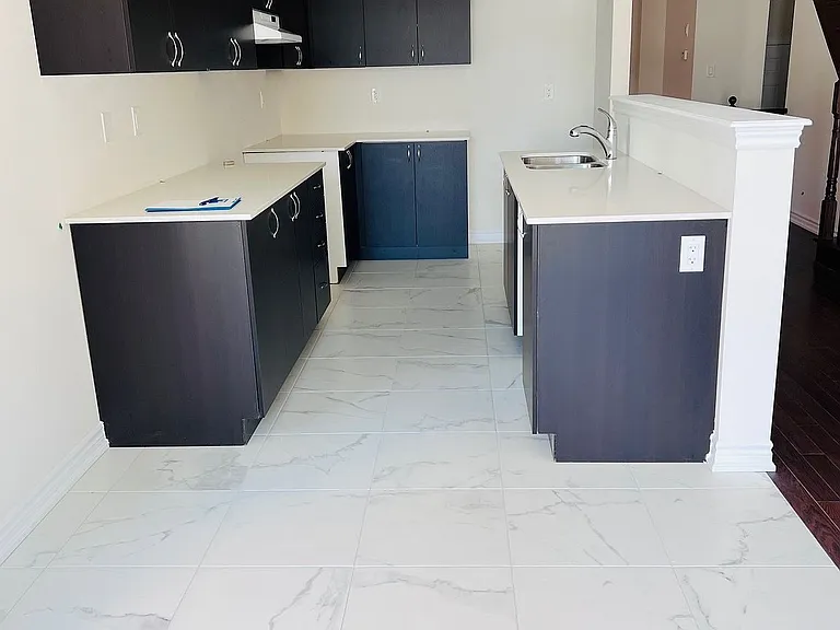 60 Tundra Rd — Photo 2