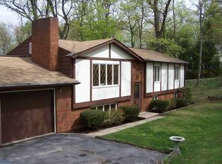 24 Hemlock Rd, Lock Haven, PA 17745