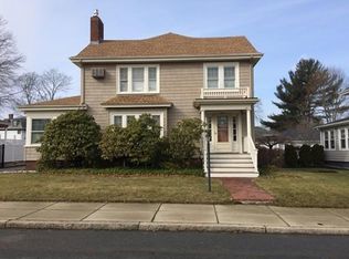 1514 Robeson St, Fall River, MA 02720