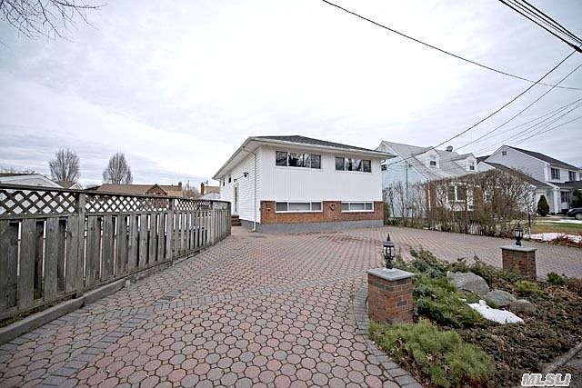 1st image of 143 Atlantic Ave