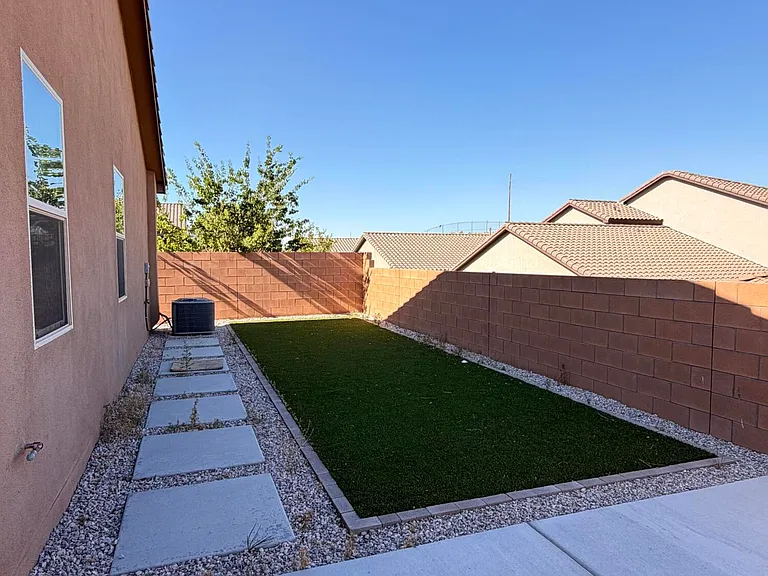 2031 Duke City St SE — Photo 17