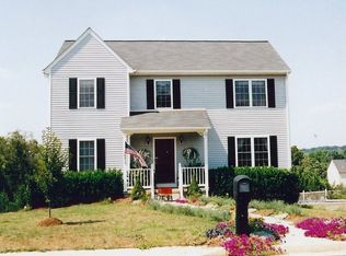 201 Devon Ct, Waynesboro, VA 22980