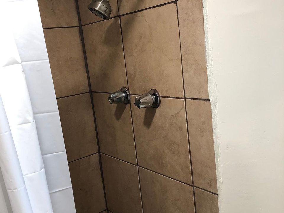 1st image of 137 S Jordan Ave Floor 2