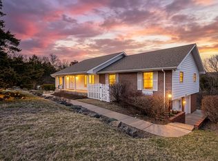 2612 Marque Hill Rd, Manhattan, KS 66502