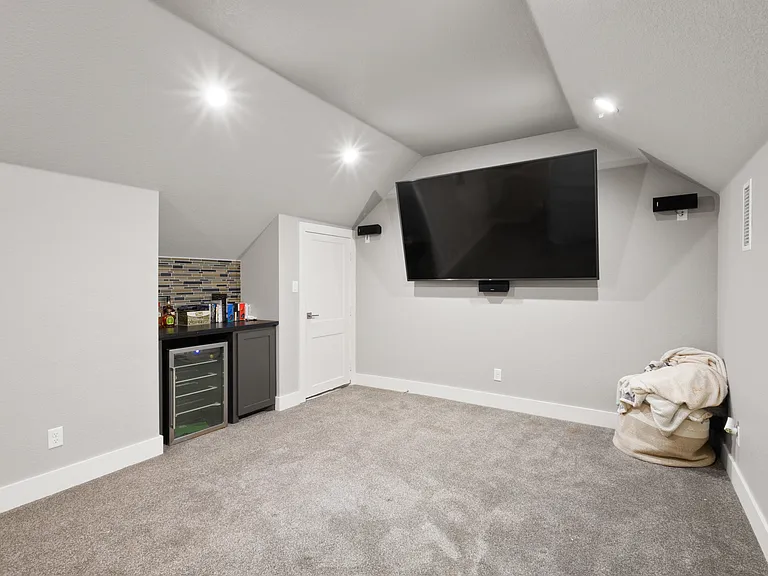 512 Barham Ln — Photo 24