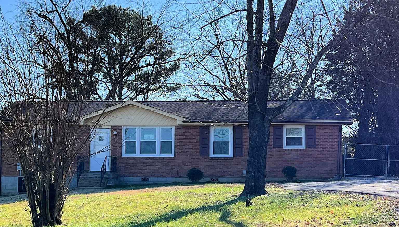 On Special: All Brick, 3 Bedroom Ranch In Hendersonville Minutes From The Cumberland River And Bo... — Photo 3