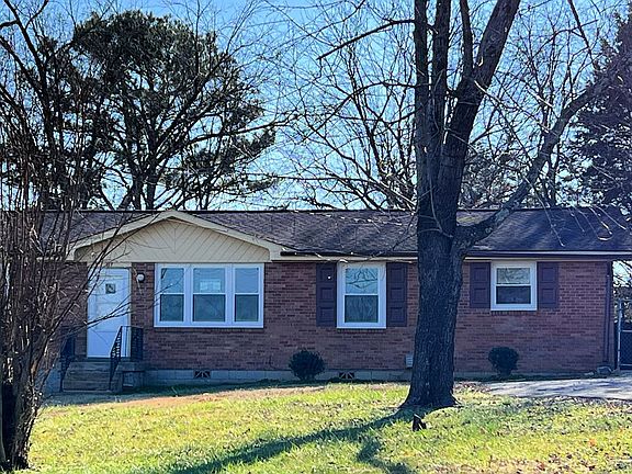 3rd image of 117 Curtiswood Dr