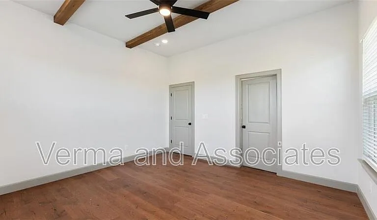 1221 Mammoth St — Photo 25