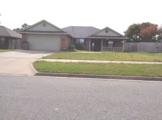 3910 SW Parkridge Blvd, Lawton, OK 73505