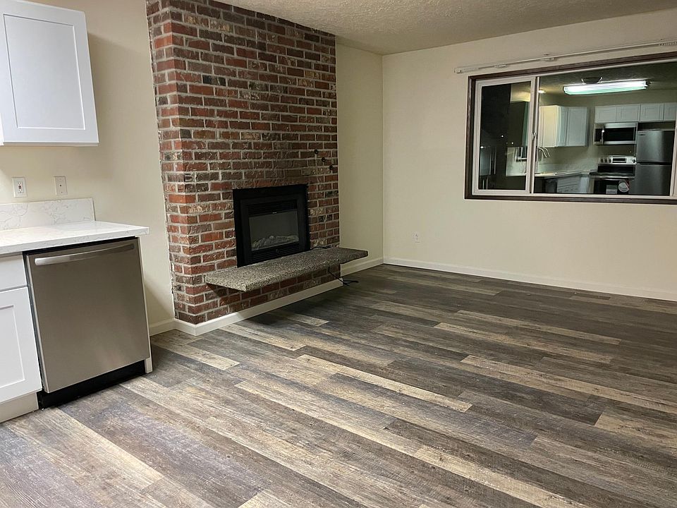 2nd image of 6476 SE Division St