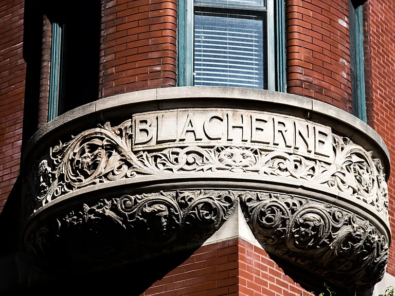 Blacherne At Vermont Place — Photo 20