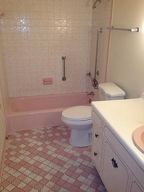 5th image of 199 S Allen St APT 1-1
