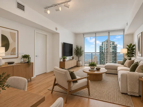 325 S Biscayne Blvd APT 3921, Miami, FL 33131