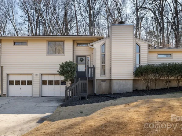 5707 Leatherwood Ln, Harrisburg, NC 28075
