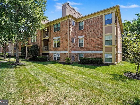 3rd image of 14209 Quail Creek Way Unit 302