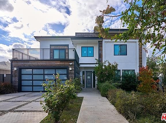 2nd image of 3017 Kelton Ave