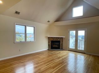 662 Undercliff Ave APT 2, Edgewater, NJ 07020