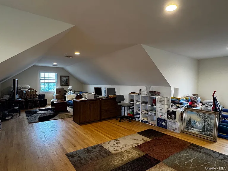 621 E Olive St #2 — Photo 11