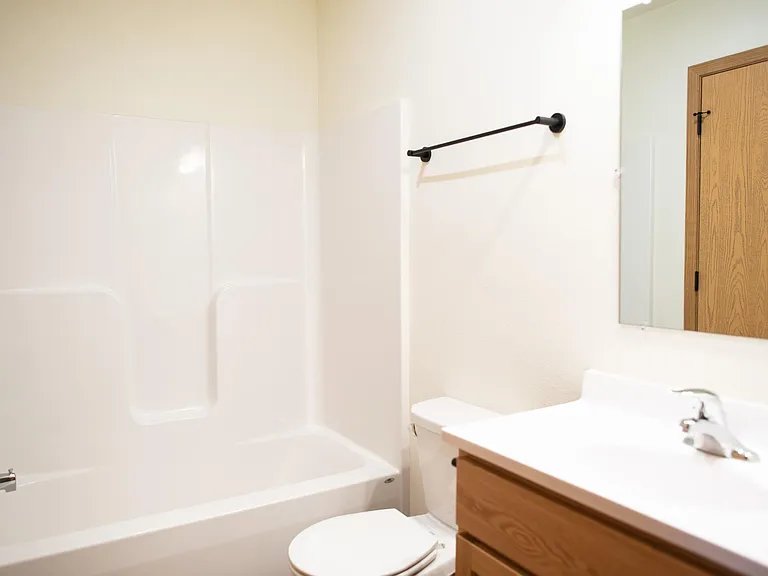 425 W Veterans St #3 — Photo 5