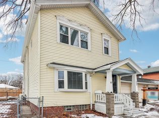 327 W Mineral St, Milwaukee, WI 53204