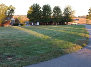 7965 Greenville Rd, Hopkinsville, KY 42240