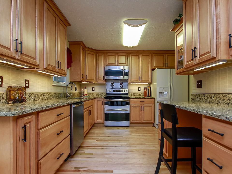 1st image of 655 Wheat Mill Ct W