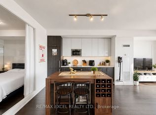 330 Richmond St W #1010, Toronto, ON M5V 0M4