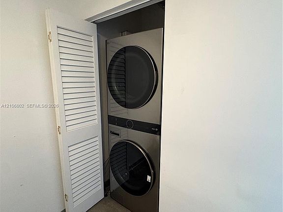 4th image of 690 SW 1st Ct APT 1212