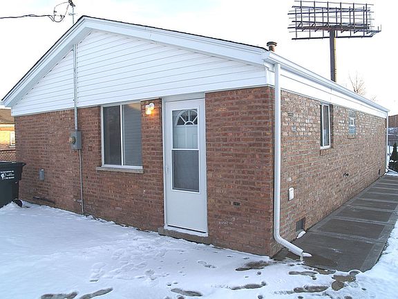 Front House 02