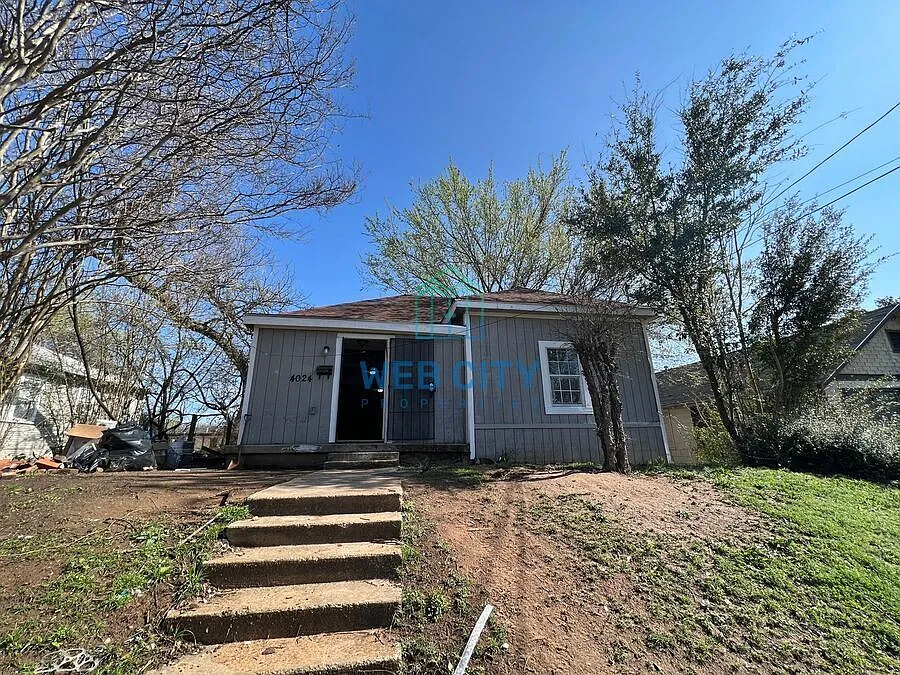 ** Coming Soon ** 3 Bed 2 Bath House For Rent! ** — Photo 2