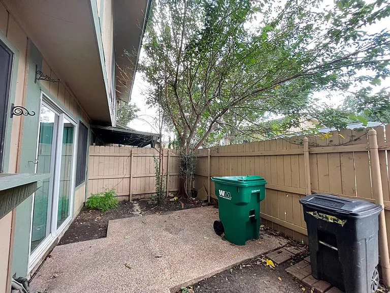 9502 Quail Village Ln — Photo 29