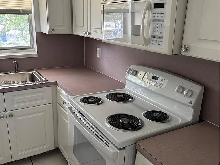 3500 Harrison St #12 — Photo 15
