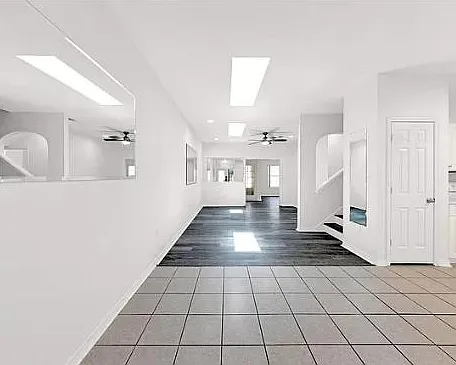 1319 Treasure Cv — Photo 2