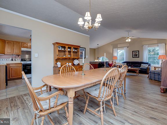 2nd image of 820 Burgess Ct