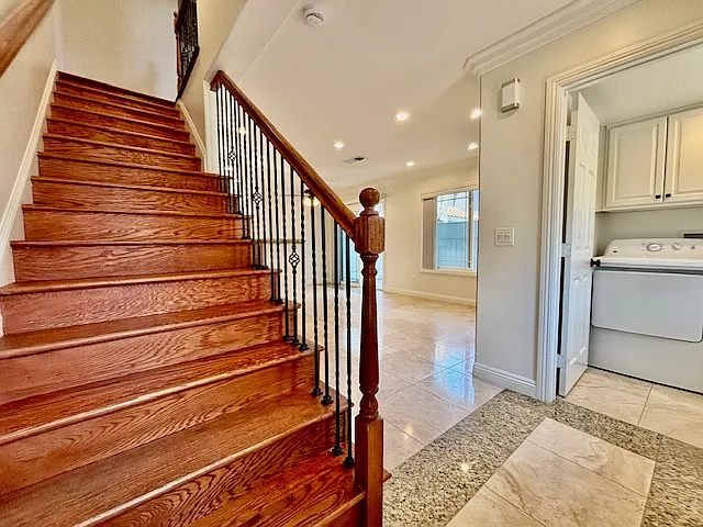 685 W 18th St #1 — Photo 17
