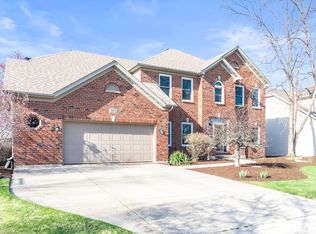 3815 Grassmere Rd, Naperville, IL 60564