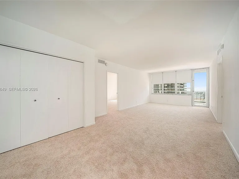 5700 Collins Ave #8A — Photo 11