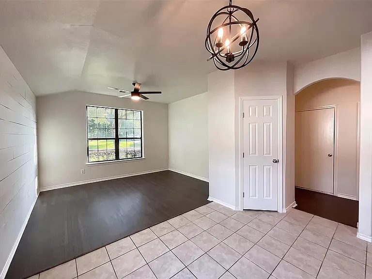 1604 Katydid Ct — Photo 7