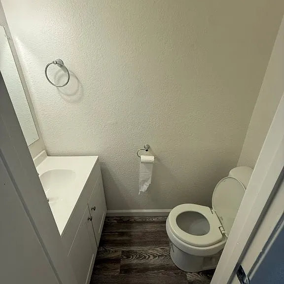 131 Glasgow Way — Photo 49
