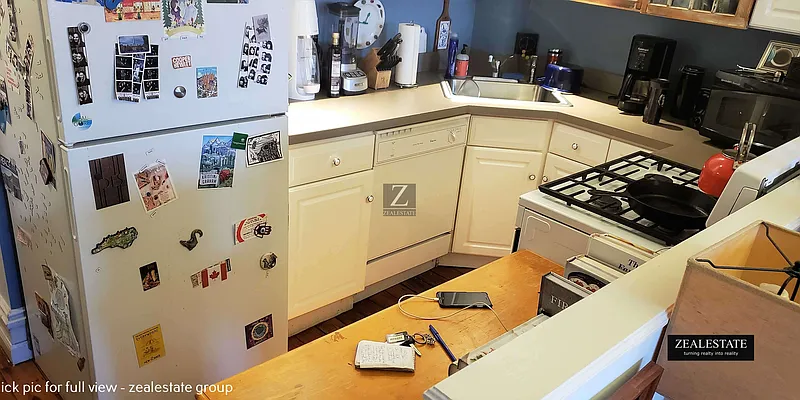 Rented by ZealEstate Group Inc | media 12