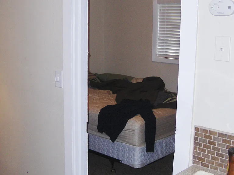 902 W Oak St #1 — Photo 6