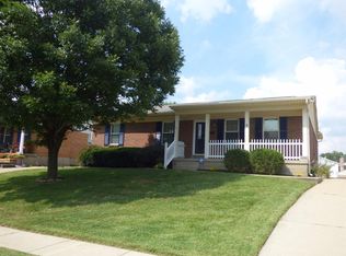 2936 Sovereign Dr, Cincinnati, OH 45251