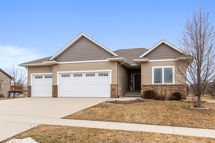 1st image of 1690 Stone Creek Cir