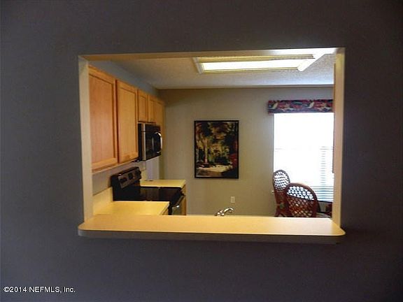 005_Pass Through to Kitchen