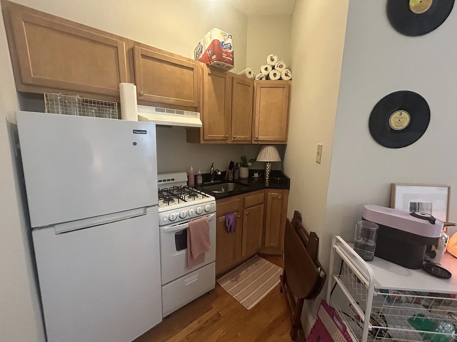 Studio, 1.0 bath, $2,500 — Photo 2