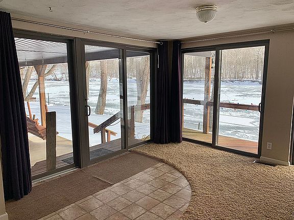 4th image of 9380 Shady Ln