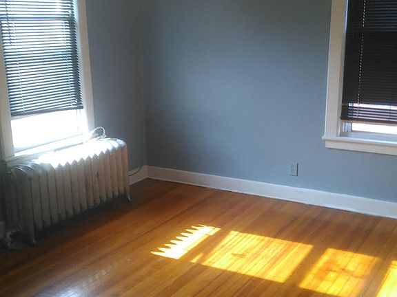 3rd image of 261 Palisade Ave #2